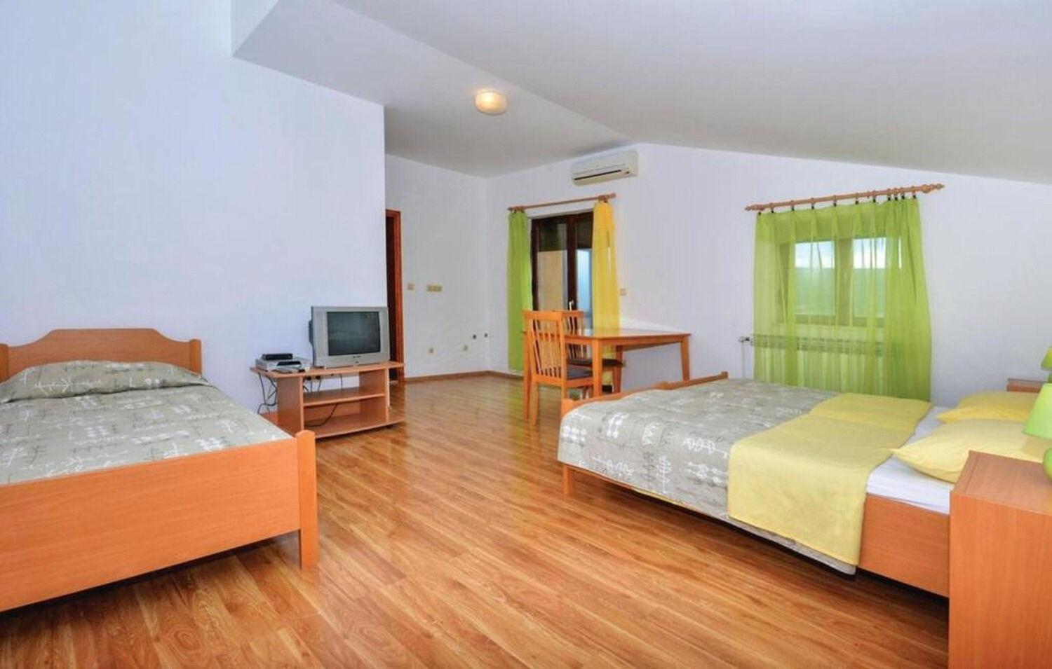 Rooms Marija - Rooms With Pool Trilj Εξωτερικό φωτογραφία