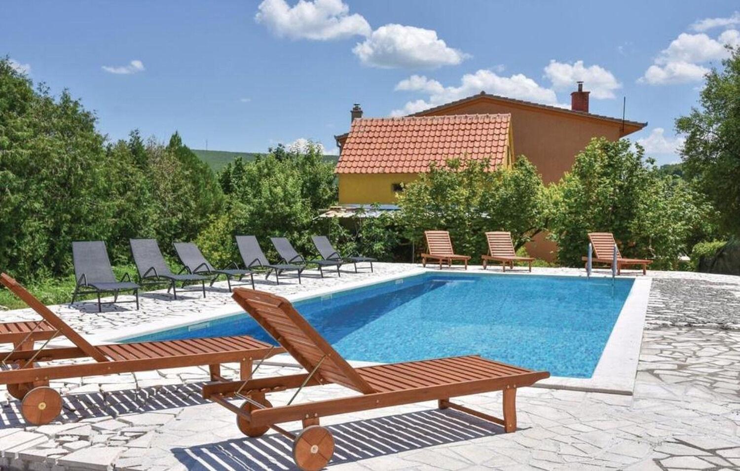 Rooms Marija - Rooms With Pool Trilj Εξωτερικό φωτογραφία